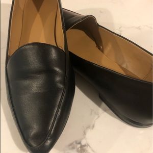 Banana republic loafer. Good condition.